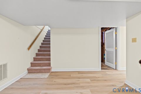 Tiny photo for 701 Fourth Avenue, Farmville, VA 23901 (MLS # 2617911)
