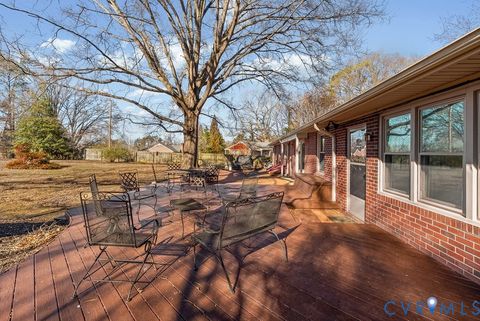 Tiny photo for 701 Fourth Avenue, Farmville, VA 23901 (MLS # 2617911)