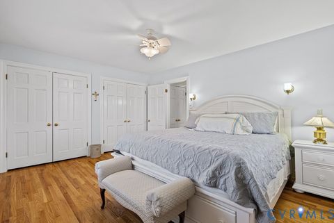 Tiny photo for 701 Fourth Avenue, Farmville, VA 23901 (MLS # 2617911)