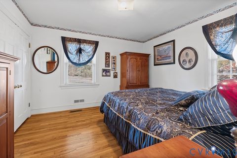 Tiny photo for 701 Fourth Avenue, Farmville, VA 23901 (MLS # 2617911)