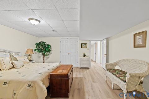 Tiny photo for 701 Fourth Avenue, Farmville, VA 23901 (MLS # 2617911)