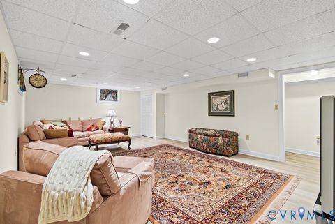 Tiny photo for 701 Fourth Avenue, Farmville, VA 23901 (MLS # 2617911)