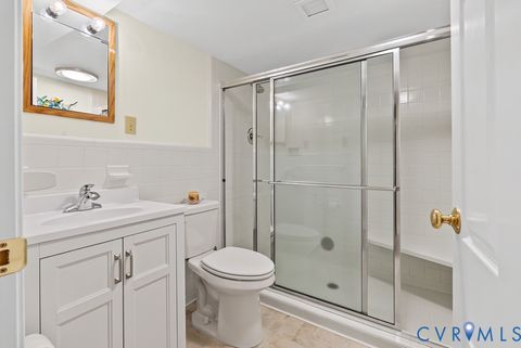 Tiny photo for 701 Fourth Avenue, Farmville, VA 23901 (MLS # 2617911)