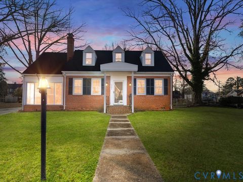 Photo of 2507 Lincoln Avenue, Henrico, VA 23228 (MLS # 2533241)