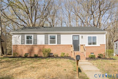 Photo of 1204 Louis Lane, Hopewell, VA 23860 (MLS # 2607401)