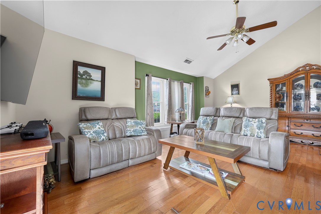 7812 Camolin Court