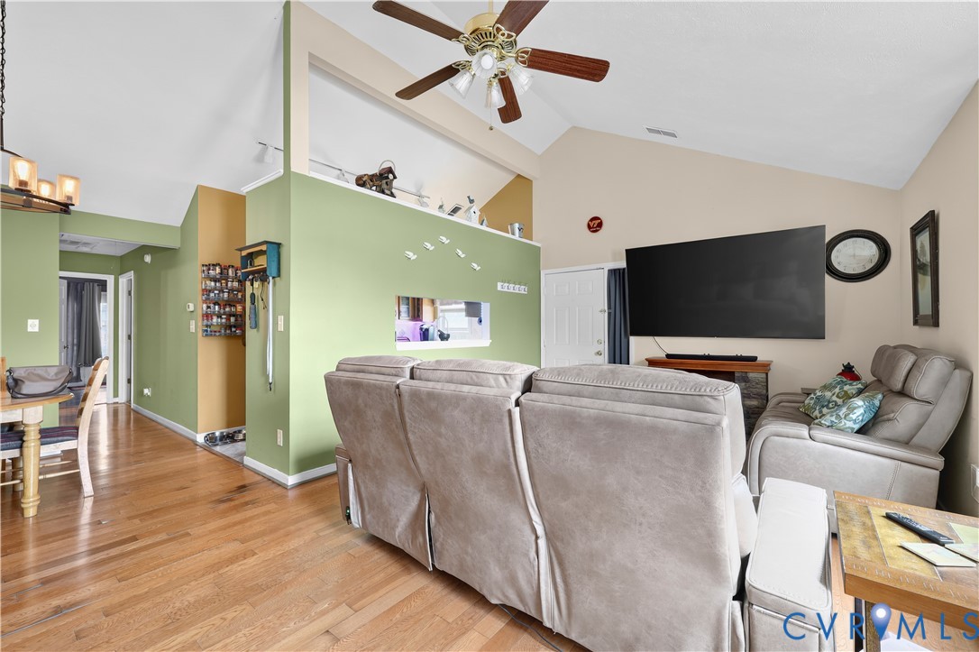7812 Camolin Court