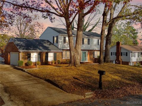 A home in Colonial Heights