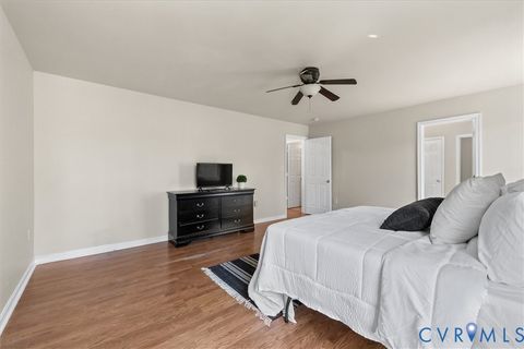 Tiny photo for 201 Washington Drive, Ruther Glen, VA 22546 (MLS # 2609066)