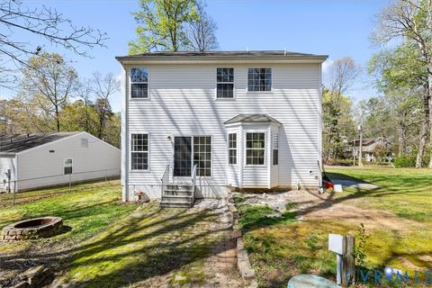 Tiny photo for 201 Washington Drive, Ruther Glen, VA 22546 (MLS # 2609066)