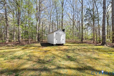 Tiny photo for 201 Washington Drive, Ruther Glen, VA 22546 (MLS # 2609066)