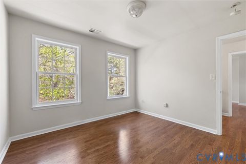 Tiny photo for 201 Washington Drive, Ruther Glen, VA 22546 (MLS # 2609066)