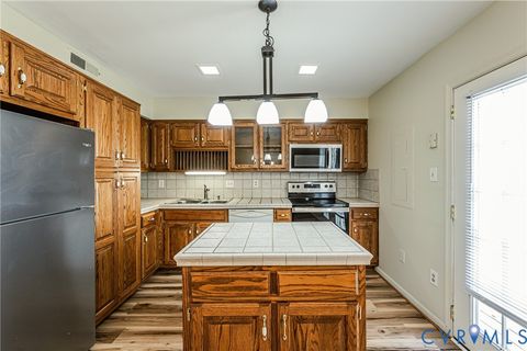 Tiny photo for 131 Raleigh Street, Williamsburg, VA 23185 (MLS # 2614336)