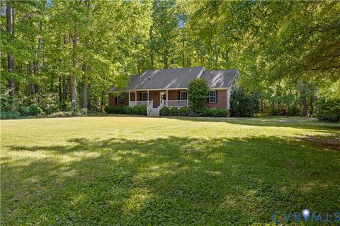 9281 Forestdale DR Amelia Courthouse VA 23002