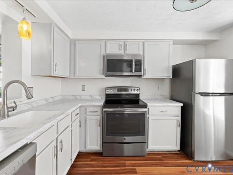 Tiny photo for 4972 Finnegan Court, Richmond, VA 23228 (MLS # 2620946)