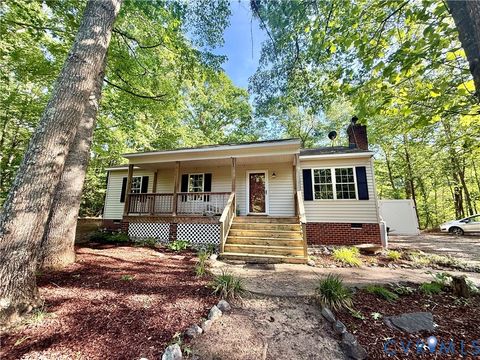 Photo of 2578 Bagby Road, Louisa, VA 23024 (MLS # 2616246)