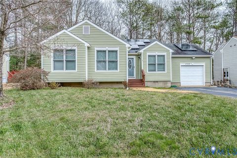 Photo of 1700 Winters Hill Circle, North Chesterfield, VA 23236 (MLS # 2604801)