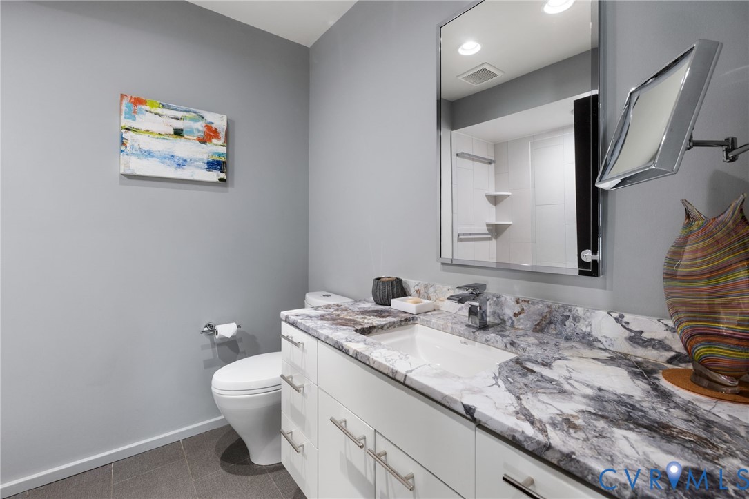 509 W 7th Street