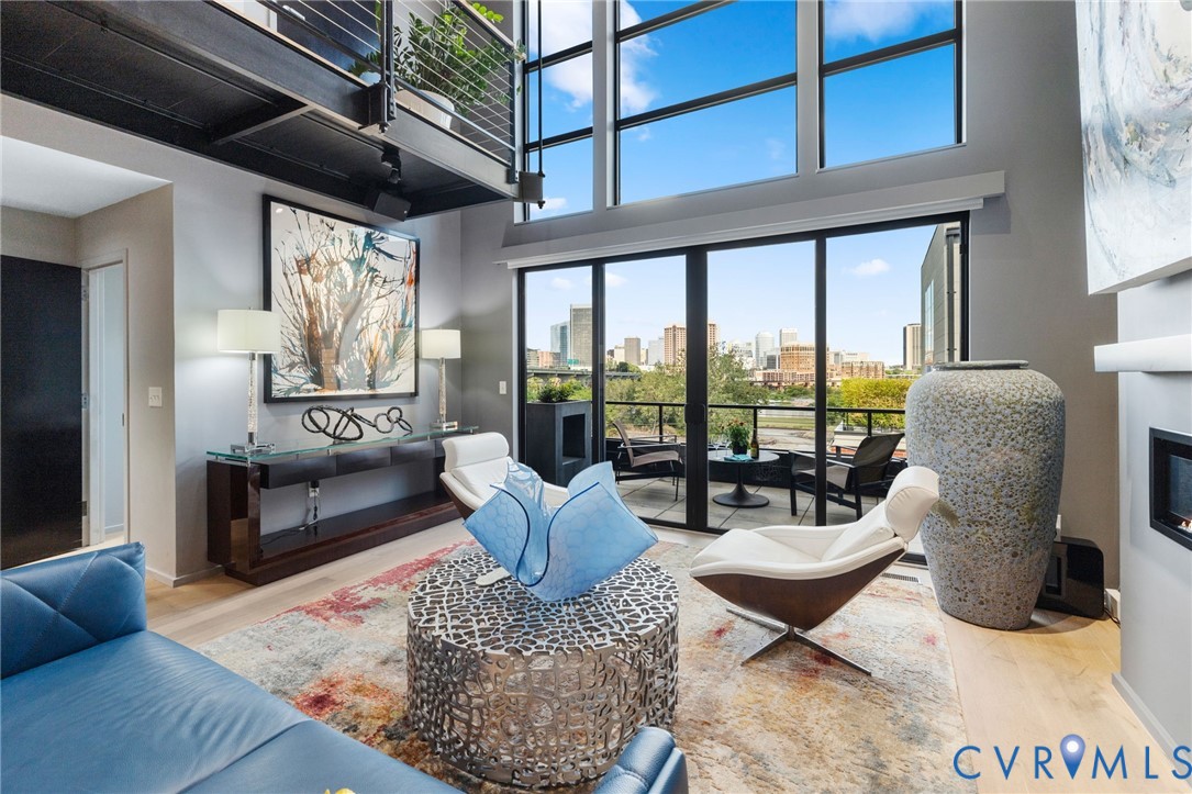 509 W 7th Street