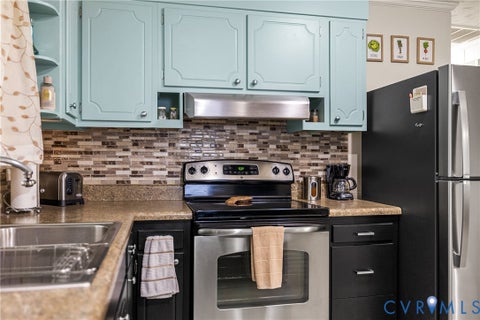 Tiny photo for 822 Old Town Drive, Colonial Heights, VA 23834 (MLS # 2625094)