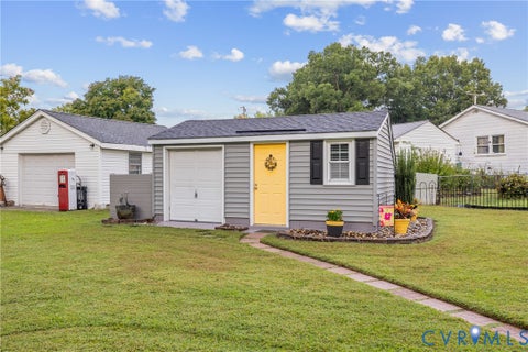 Tiny photo for 822 Old Town Drive, Colonial Heights, VA 23834 (MLS # 2625094)