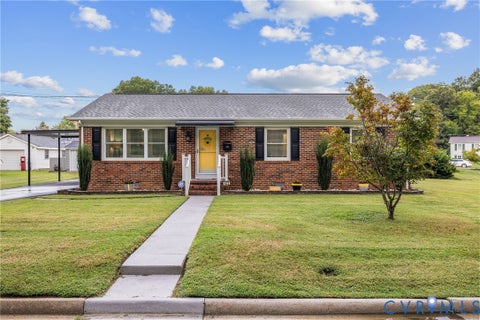 Photo of 822 Old Town Drive, Colonial Heights, VA 23834 (MLS # 2625094)