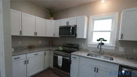 Tiny photo for 310 N Carolina Avenue, Petersburg, VA 23803 (MLS # 2616231)