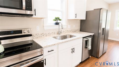 Tiny photo for 310 N Carolina Avenue, Petersburg, VA 23803 (MLS # 2616231)