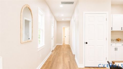 Tiny photo for 310 N Carolina Avenue, Petersburg, VA 23803 (MLS # 2616231)