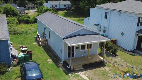 Tiny photo for 310 N Carolina Avenue, Petersburg, VA 23803 (MLS # 2616231)
