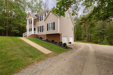 A home in Amelia Courthouse