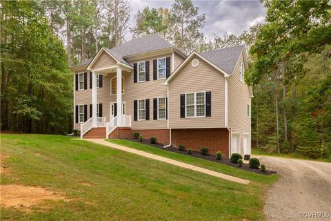 A home in Amelia Courthouse