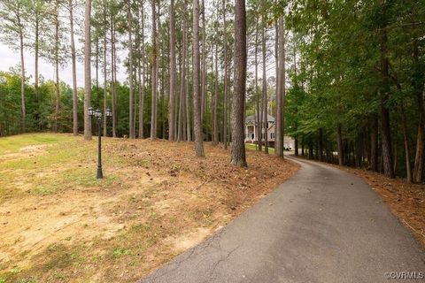 A home in Amelia Courthouse