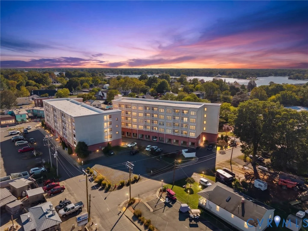 103 Irving Avenue Unit 203