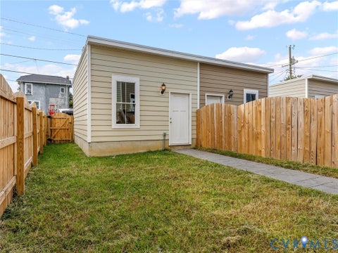Tiny photo for 611 W Lancaster Road, Richmond, VA 23222 (MLS # 2626987)