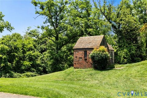 Tiny photo for 701 Appomattox Street, Hopewell, VA 23860 (MLS # 2617691)