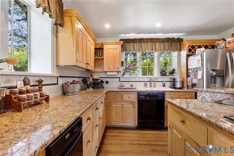 Tiny photo for 701 Appomattox Street, Hopewell, VA 23860 (MLS # 2617691)