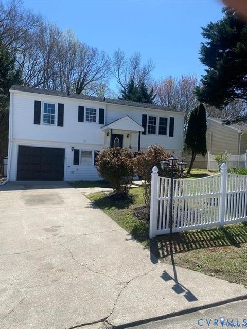 Photo of 746 St John Street, Petersburg, VA 23803 (MLS # 2530102)