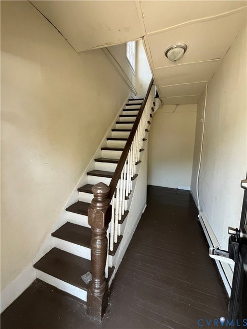 Tiny photo for 927 Farmer Street, Petersburg, VA 23803 (MLS # 2626969)