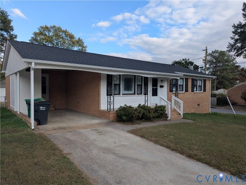 Photo of 510 Old Town Drive, Colonial Heights, VA 23834 (MLS # 2628815)