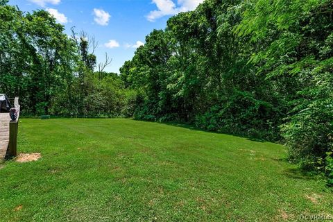 A home in Bumpass