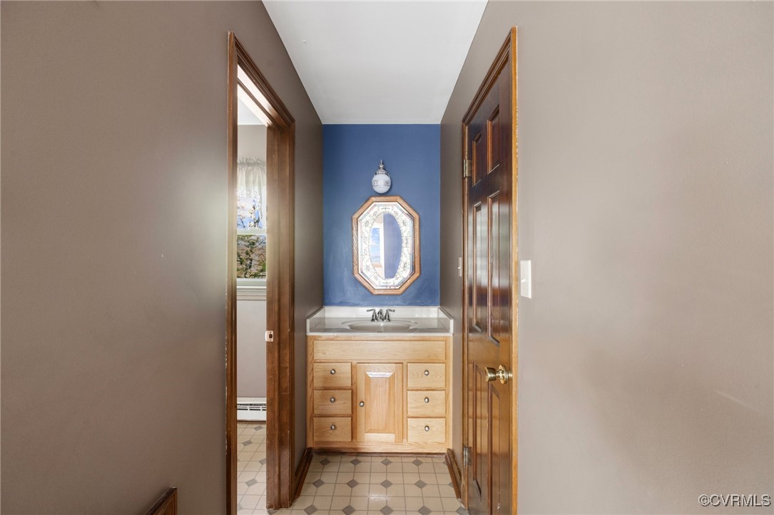 Cartersville, Virginia 23027, United States, 4 Bedrooms Bedrooms, ,3 BathroomsBathrooms,Residential,Pending,18188