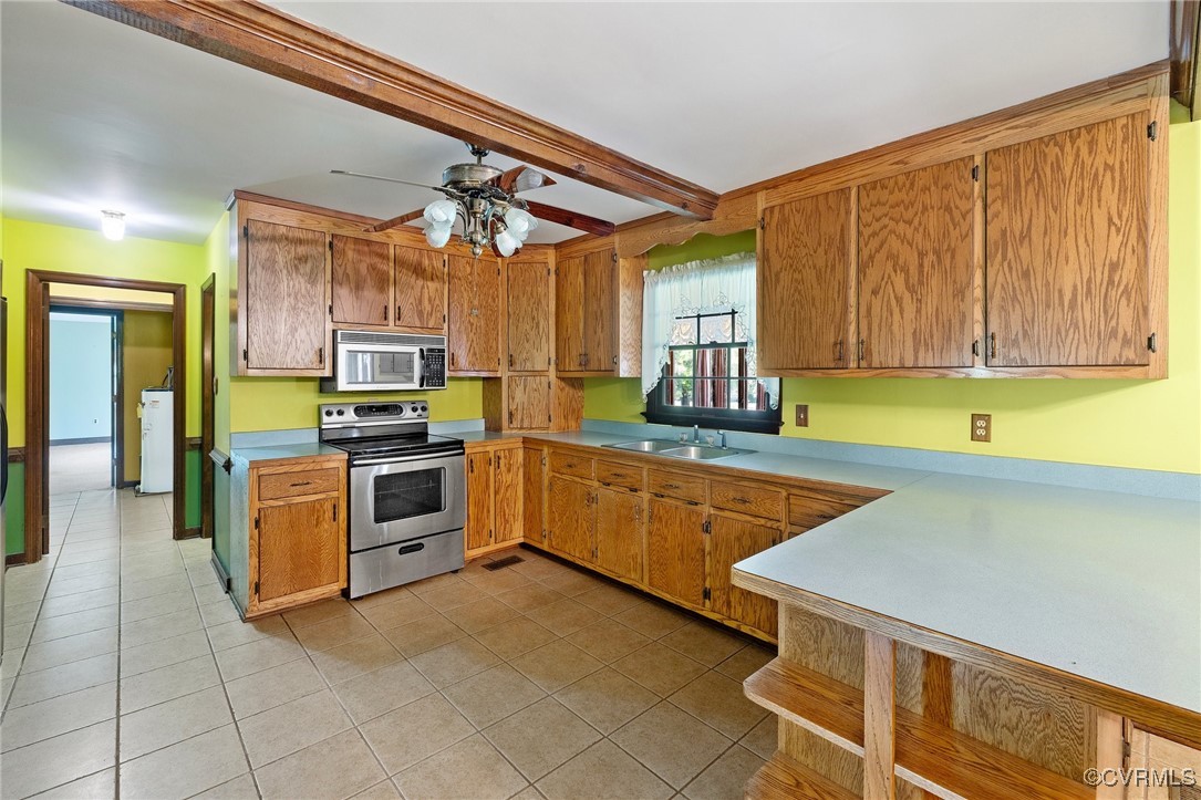 Cartersville, Virginia 23027, United States, 4 Bedrooms Bedrooms, ,3 BathroomsBathrooms,Residential,Pending,18188