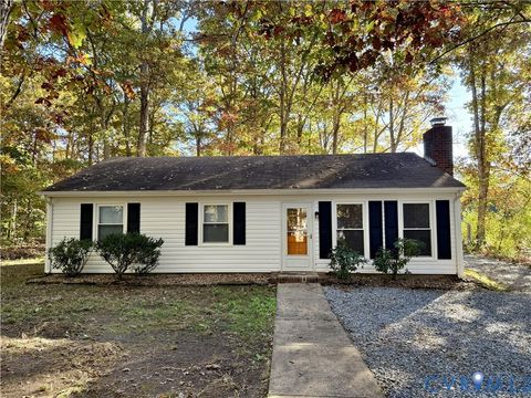 Photo of 10513 Sunne Court, Chesterfield, VA 23832 (MLS # 2531330)