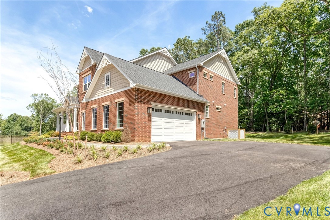 9619 Summercreek Trail