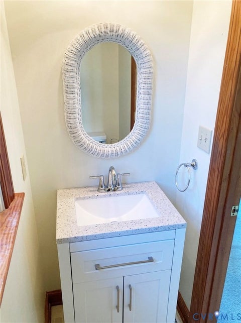 Tiny photo for 5 Jamesview Circle, Smithfield, VA 23430 (MLS # 2616037)