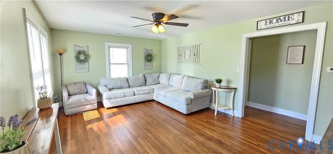 Tiny photo for 625 Deshields Street, Tappahannock, VA 22560 (MLS # 2608468)