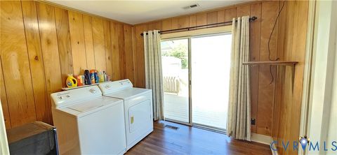 Tiny photo for 625 Deshields Street, Tappahannock, VA 22560 (MLS # 2608468)