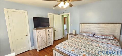 Tiny photo for 625 Deshields Street, Tappahannock, VA 22560 (MLS # 2608468)