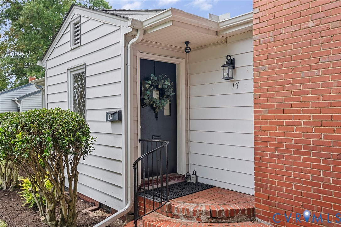 17 Rodes Avenue